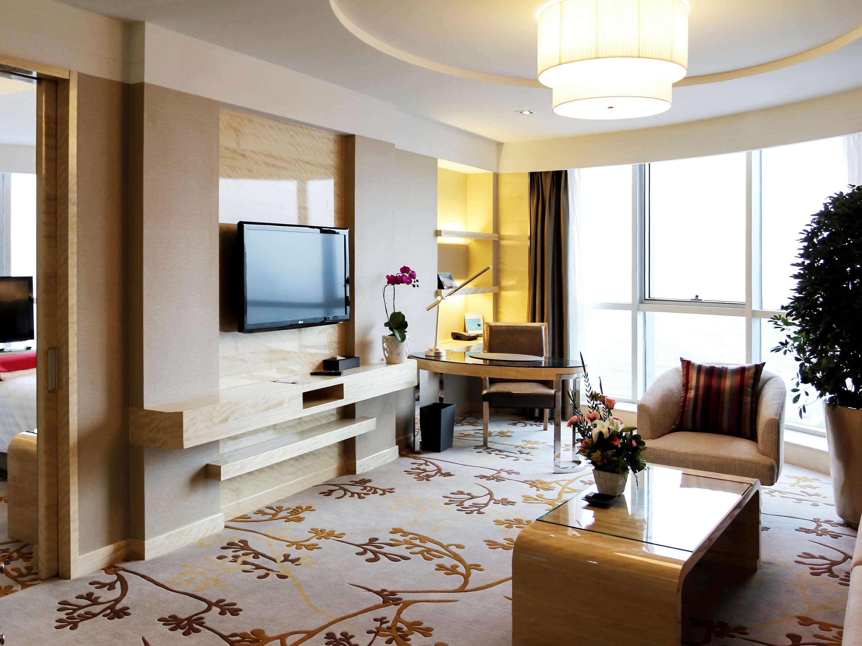 Pullman Linyi Lushang Екстериор снимка