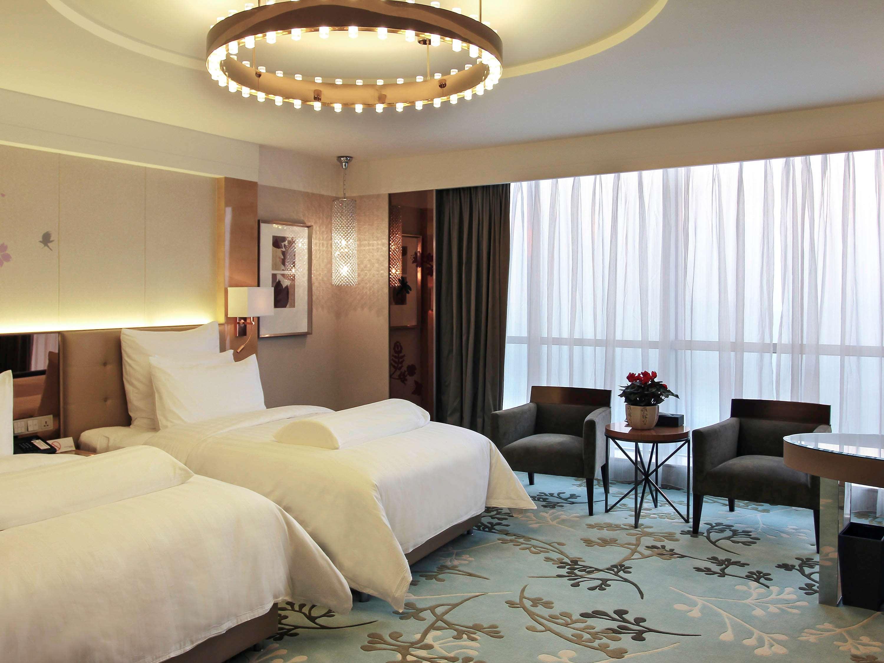 Pullman Linyi Lushang Екстериор снимка