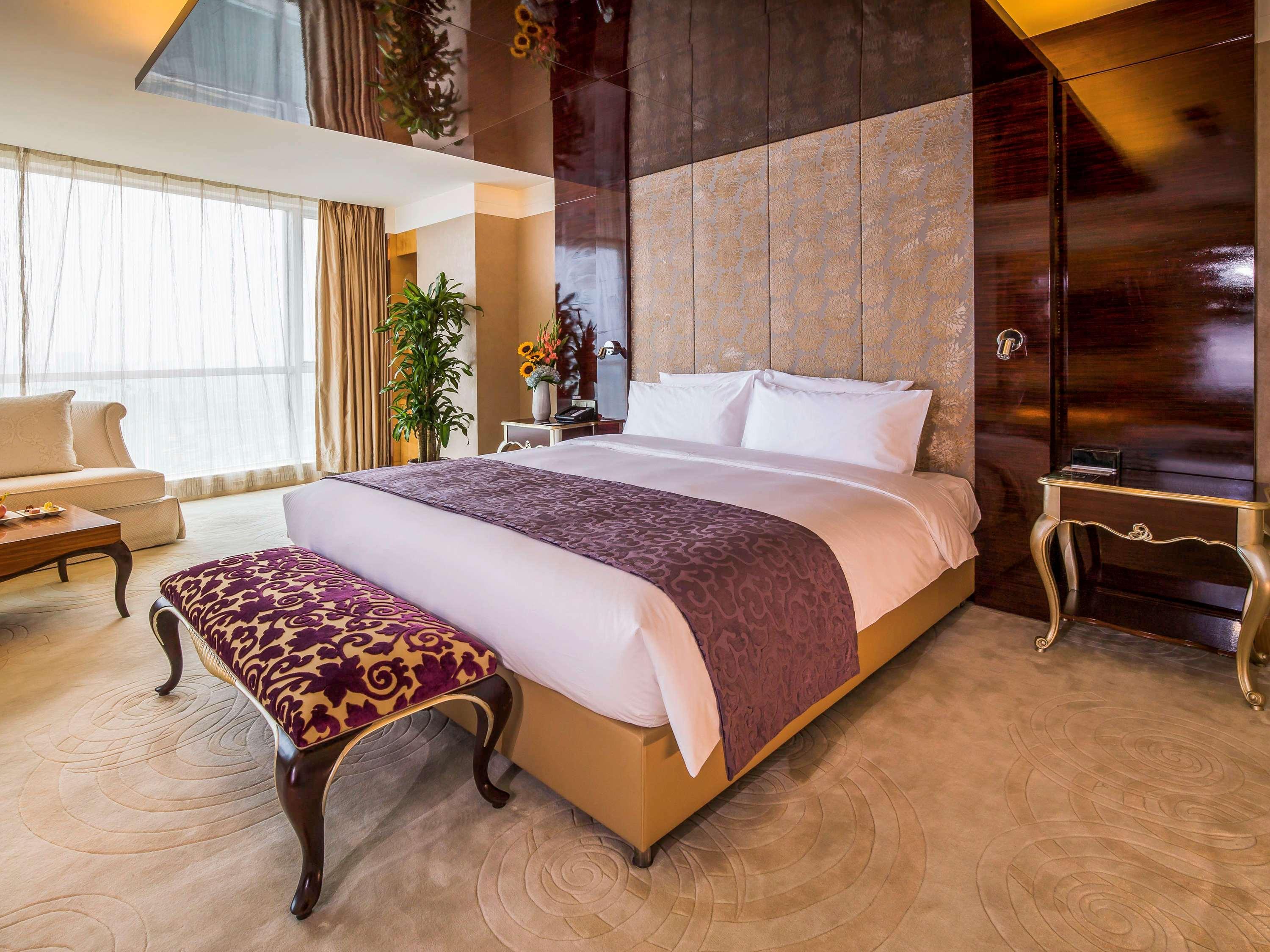Pullman Linyi Lushang Екстериор снимка