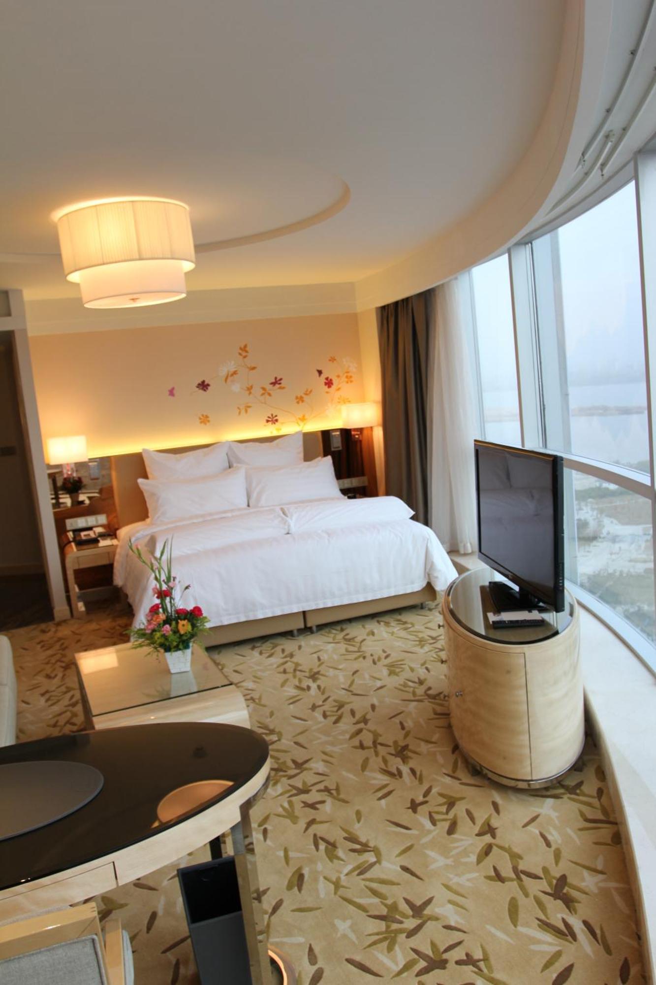 Pullman Linyi Lushang Екстериор снимка